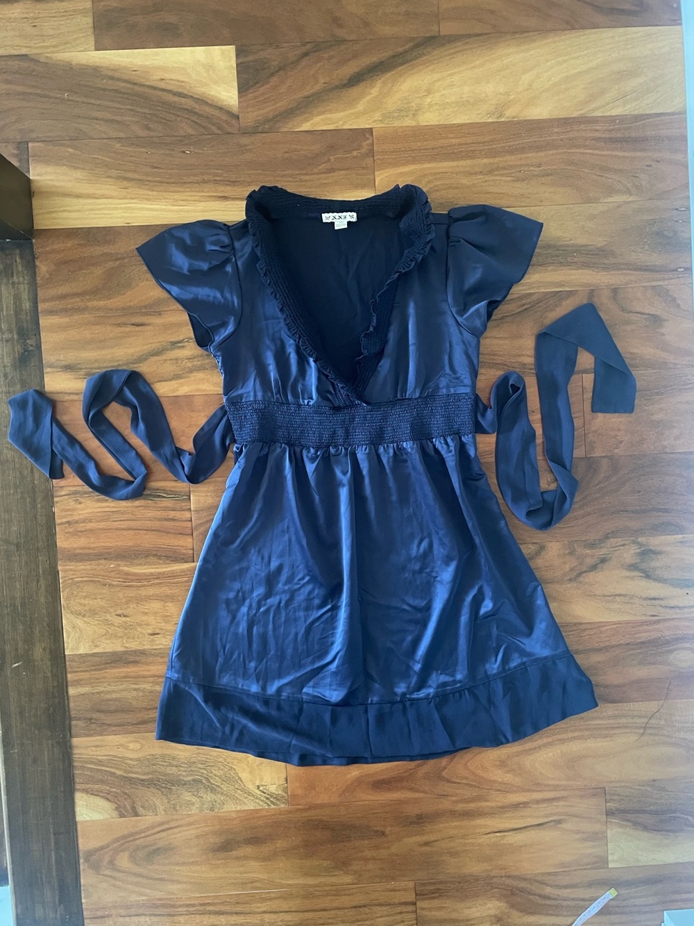 Vintage 90’s Forever 21 Ruffled V-Neck Tie-Back Dress